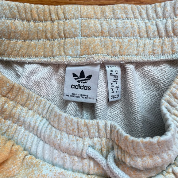 Adidas Allover Print Loose Shorts - Picture 6 of 7